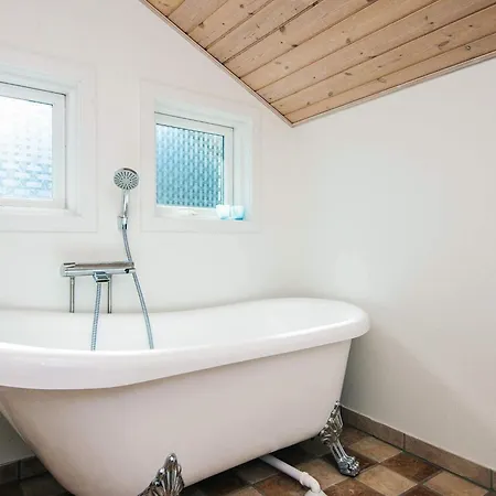 Semesterbostad 6 Person In